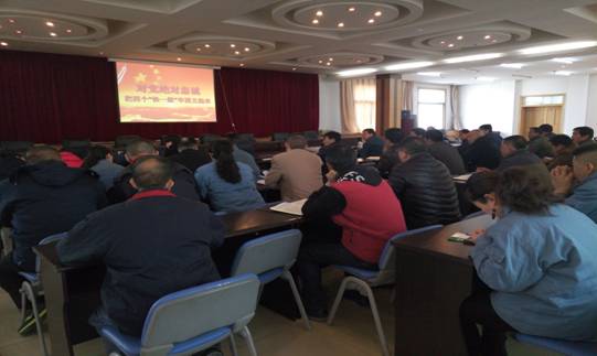 堅(jiān)定信念 對(duì)黨忠誠(chéng)，融會(huì)貫通 學(xué)以致用