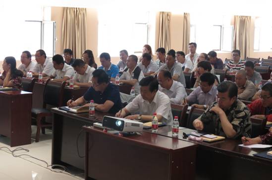 加強(qiáng)業(yè)務(wù)培訓(xùn)，提升工作能力